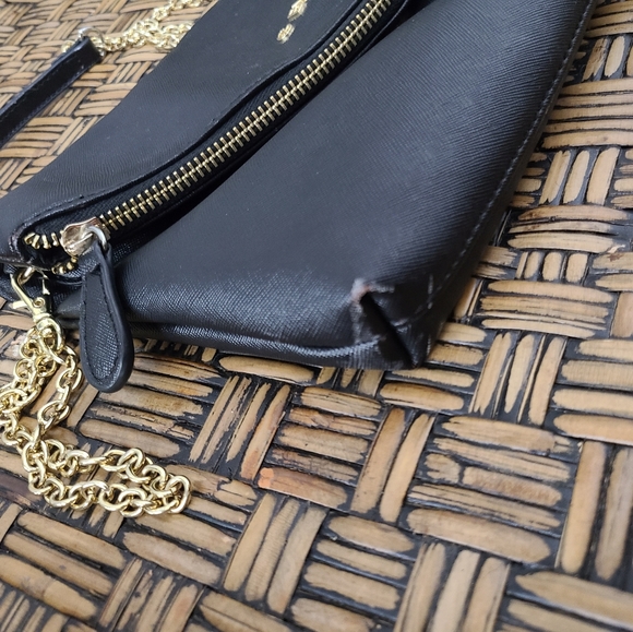 G by Guess Crossbody Pouch Purse in Black - Picture 5 of 7